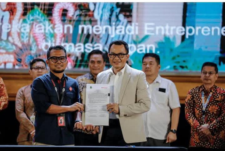 Inovasi Luar Biasa di SMK Awards 2024, SMKN 2 Indramayu Juara