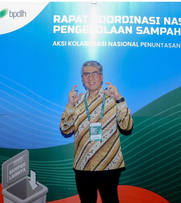 Pj. Wali Kota Cimahi Hadiri Rakornas Pengelolaan Sampah 2024 di Jakarta