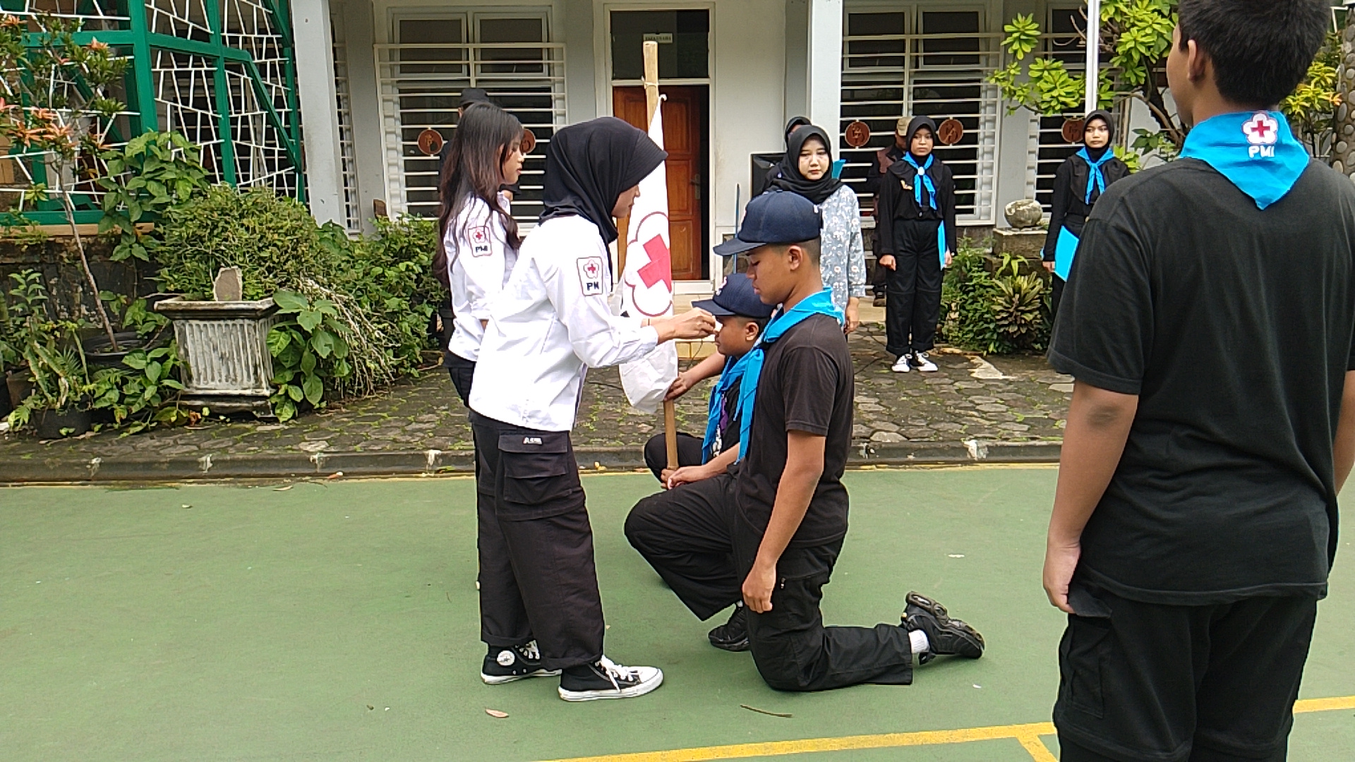 PMR SMP Bina Dharma 2 Bandung Tuntaskan Serah Terima Jabatan Dengan Khidmat