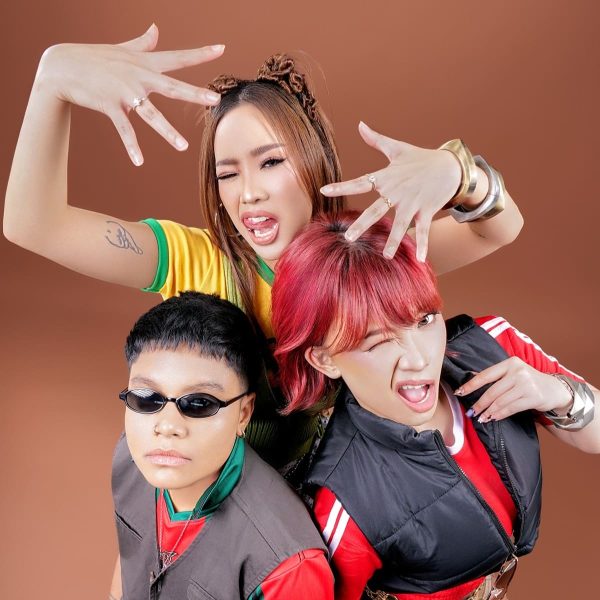 Nyxx, Tokio, dan IQUA Ajak Publik Ikut Dance Cover “TÔ Fora” di TikTok