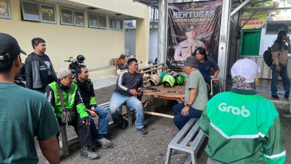 Polda Jabar dan Ojol Cirebon Bersatu Perkuat Sinergi, Polemik Potongan 8 Persen Jadi Sorotan